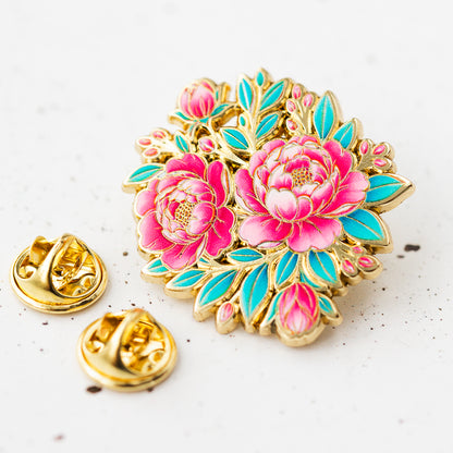 Wrapped with love -Alex-syberia-designs-enamel pin-gold turuoise